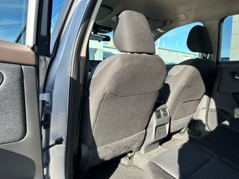 Used 2023 Nissan Rogue SV image 14