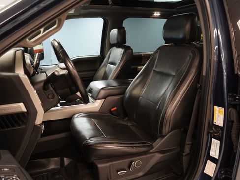 Used 2017 Ford F250 Lariat w/ Lariat Ultimate Package image 3