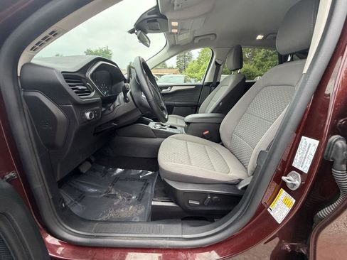 Used 2021 Ford Escape SE w/ SE Sport Appearance Package AWD/4WD image 11