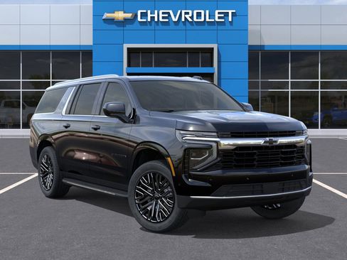 New 2026 Chevrolet Suburban LS image 7