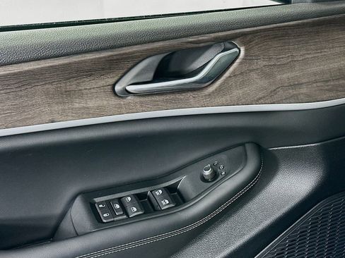 New 2026 Jeep Grand Cherokee Altitude image 24