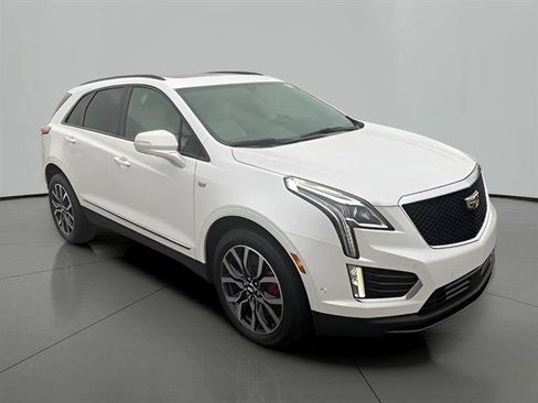 Certified 2022 Cadillac XT5 Sportv w/ Technology Package image 7