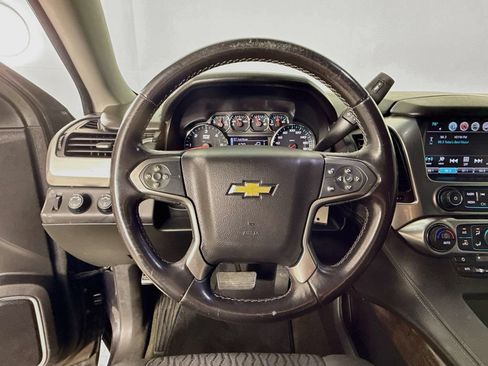 Used 2018 Chevrolet Suburban LS AWD/4WD image 12