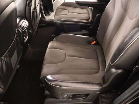 Certified 2025 Hyundai Palisade Calligraphy AWD/4WD image 12