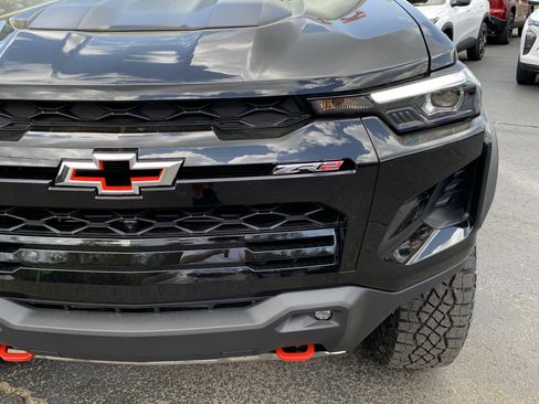 New 2026 Chevrolet Colorado ZR2 w/ Technology Package AWD/4WD image 6