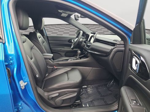 New 2026 Jeep Compass Limited image 18