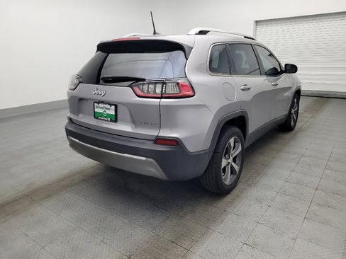 Used 2019 Jeep Cherokee Limited FWD image 9