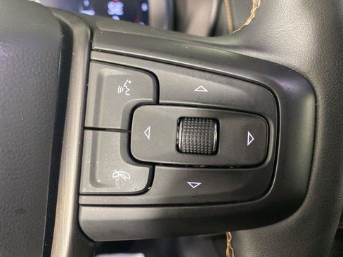 Used 2024 GMC Yukon AT4 AWD/4WD image 24