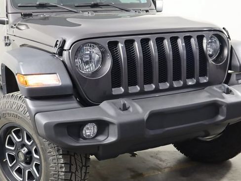 Used 2020 Jeep Wrangler Unlimited Sport S AWD/4WD image 39