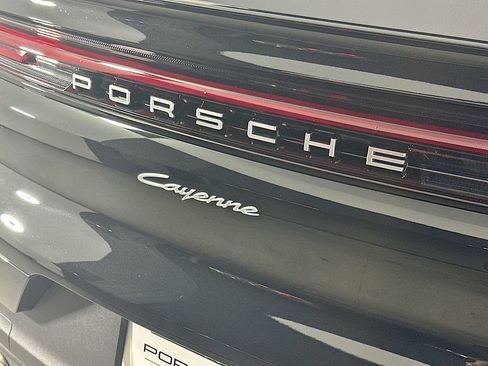 Certified 2026 Porsche Cayenne Coupe AWD/4WD image 33