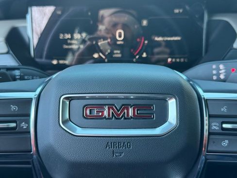 New 2026 GMC Acadia Elevation image 22