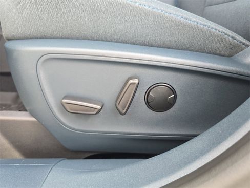 New 2025 Ford Maverick XLT w/ XLT Luxury Package image 15