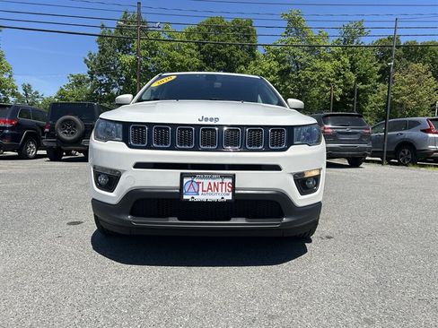 Used 2020 Jeep Compass Latitude w/ Cold Weather Group AWD/4WD image 2