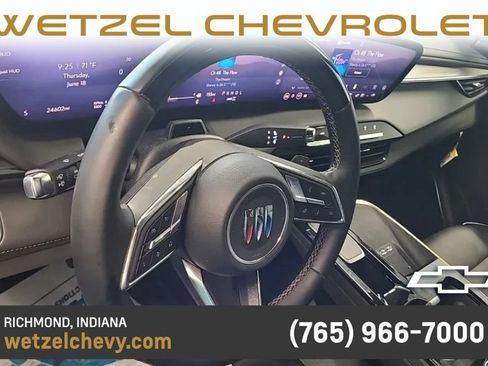 Used 2025 Buick Enclave Avenir w/ Super Cruise Package AWD/4WD image 4