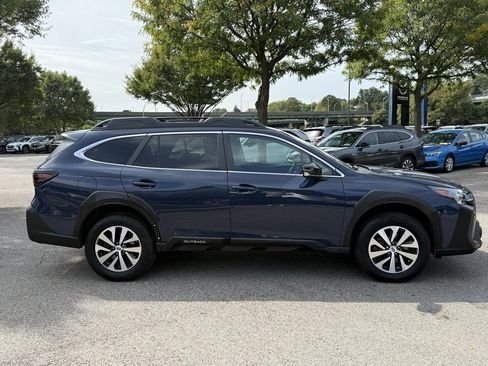 Certified 2023 Subaru Outback Premium image 5