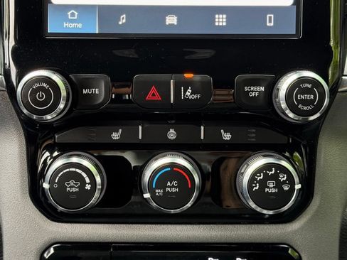 Used 2025 RAM 1500 Big Horn AWD/4WD image 12