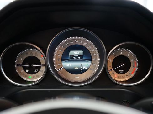 Used 2014 Mercedes-Benz E 350 4MATIC Sedan image 34