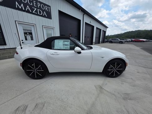 New 2026 MAZDA MX-5 Miata Grand Touring w/ Weather Package RWD image 5