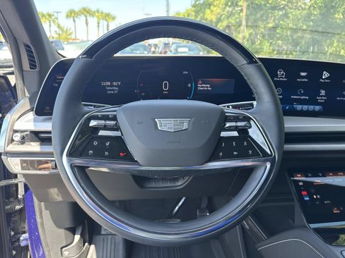 Certified 2026 Cadillac Vistiq Sport w/ LPO, Floor Liner Package AWD/4WD image 15