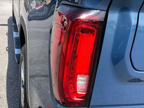 Used 2024 GMC Sierra 1500 SLT w/ SLT Premium Plus Package AWD/4WD image 28