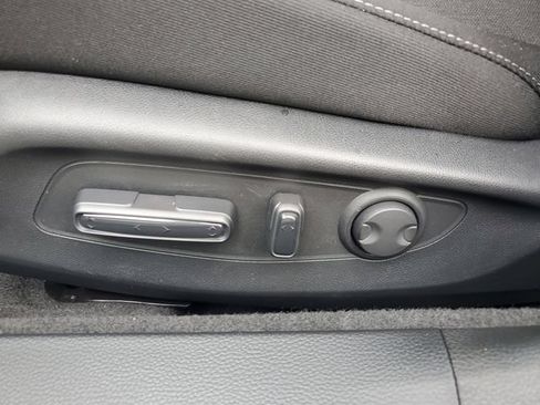 Used 2025 Honda Accord SE image 10