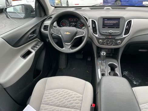 Used 2021 Chevrolet Equinox LS AWD/4WD image 8