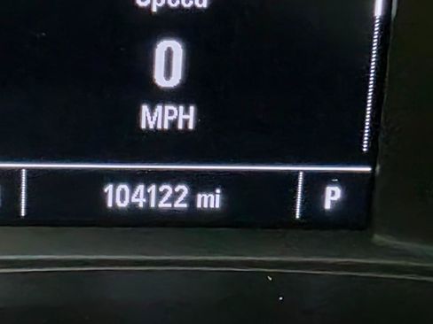 Used 2022 Chevrolet Malibu LT FWD image 38