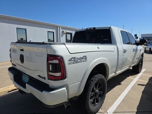 Used 2020 RAM 2500 Laramie w/ Night Edition image 5
