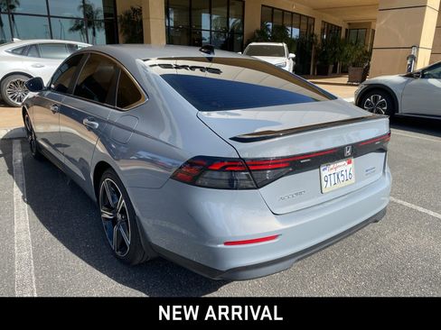 Used 2025 Honda Accord Sport image 3
