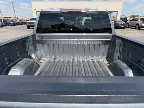 Used 2021 Chevrolet Silverado 1500 LT AWD/4WD image 17