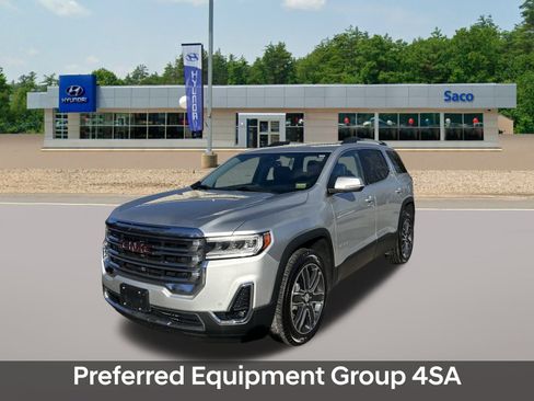 Used 2020 GMC Acadia SLT w/ Driver Alert Package II image 2