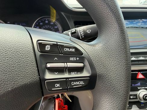 Used 2020 Hyundai Elantra SEL w/ Cargo Package (C1) FWD image 16