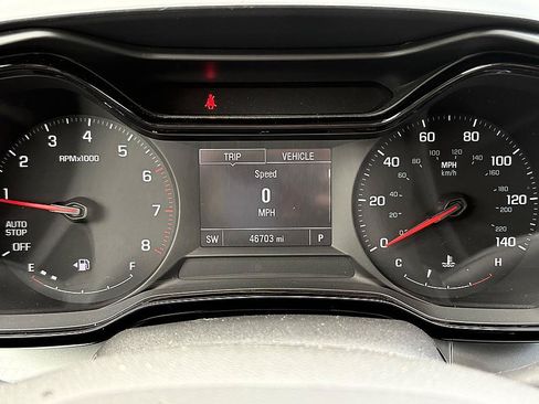 Used 2024 Chevrolet Trax LS w/ LS Convenience Package FWD image 19