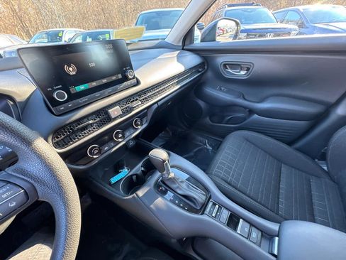 Certified 2025 Honda HR-V LX image 26