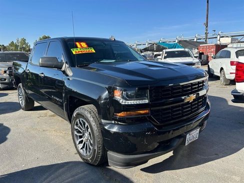 Used 2018 Chevrolet Silverado 1500 Custom w/ Custom Convenience Package RWD image 39