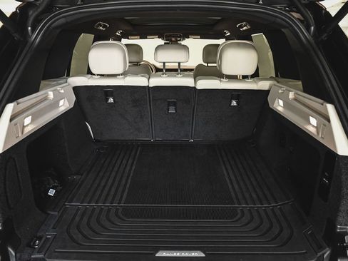 Used 2023 Land Rover Range Rover SE AWD/4WD image 38