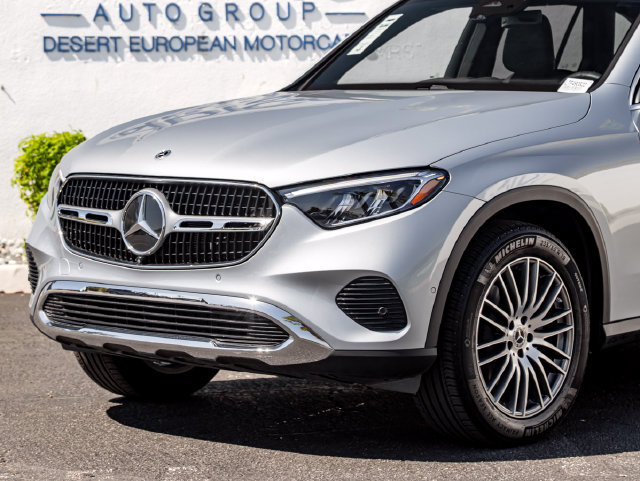 Used 2026 Mercedes-Benz GLC 300 image 2