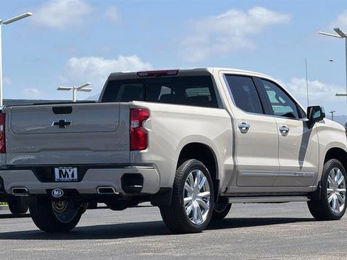 New 2026 Chevrolet Silverado 1500 High Country AWD/4WD image 4
