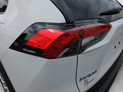 Used 2025 Toyota RAV4 LE FWD image 14