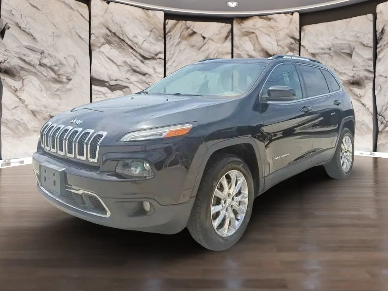 Used 2014 Jeep Cherokee Limited w/ Technology Group AWD/4WD image 3
