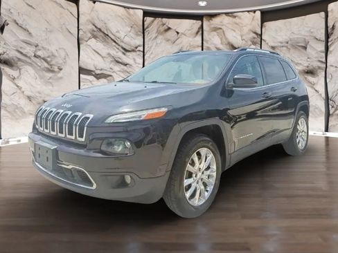 Used 2014 Jeep Cherokee Limited w/ Technology Group AWD/4WD image 3