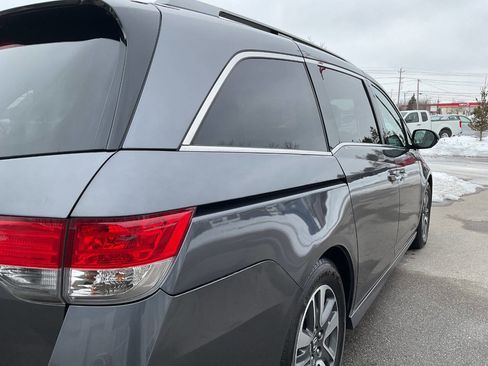 Used 2017 Honda Odyssey Touring Elite image 7