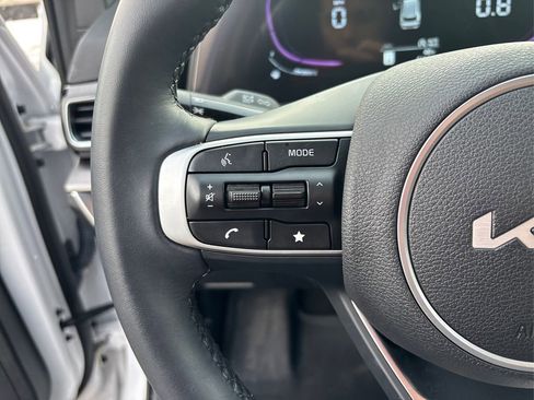 Certified 2025 Kia Sportage EX w/ Premium Package image 35