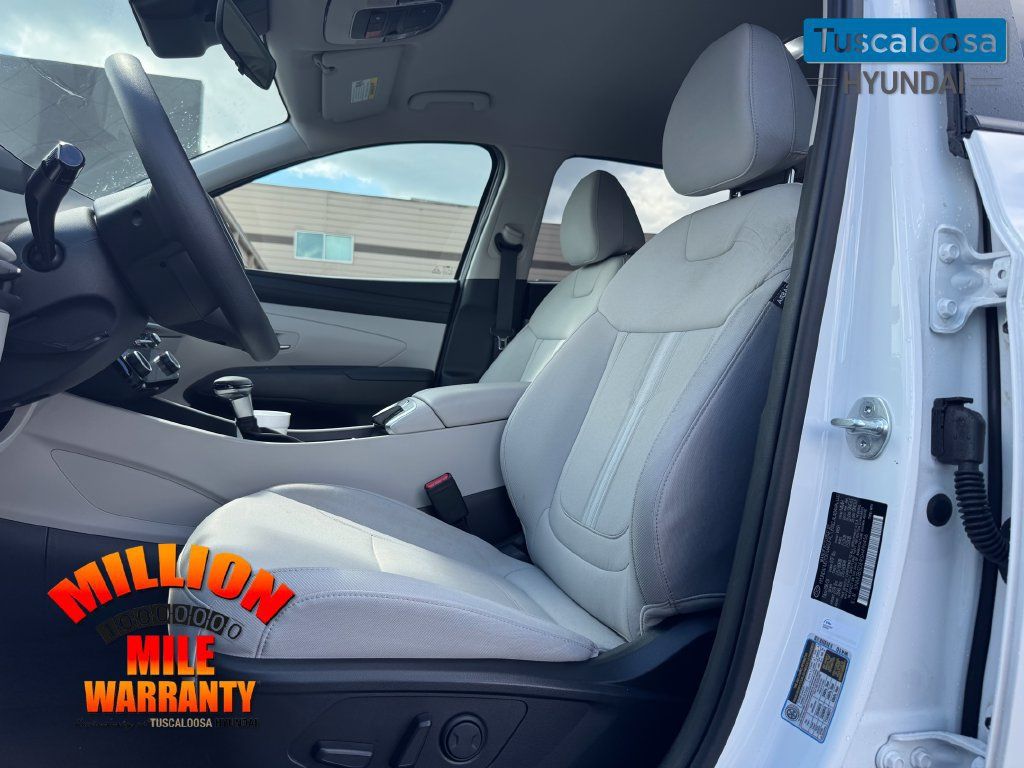 Used 2025 Hyundai Tucson SEL FWD image 9