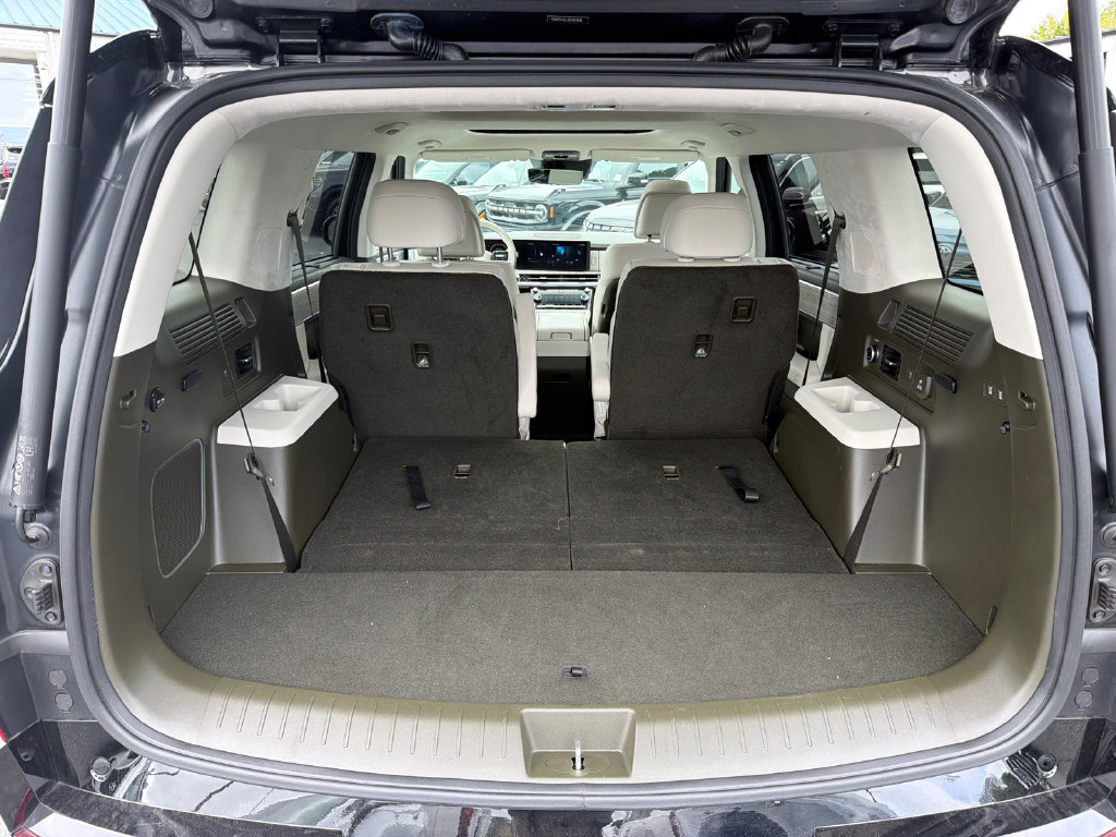 Used 2024 Hyundai Santa Fe Calligraphy FWD image 18