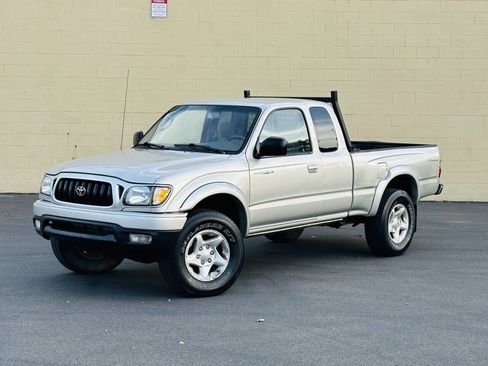Used 2003 Toyota Tacoma 4x4 Xtracab V6 image 4