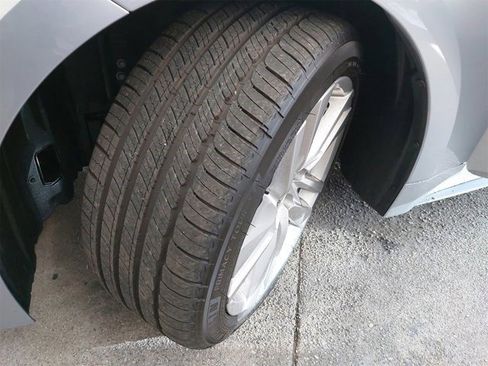 Used 2025 Lexus IS 300 300 image 40