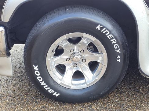 Used 1996 Chevrolet Suburban 2WD image 10