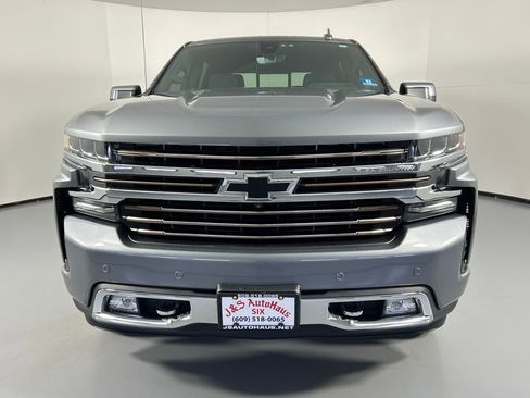Used 2020 Chevrolet Silverado 1500 High Country image 2