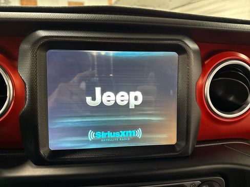 Used 2020 Jeep Gladiator Rubicon image 15